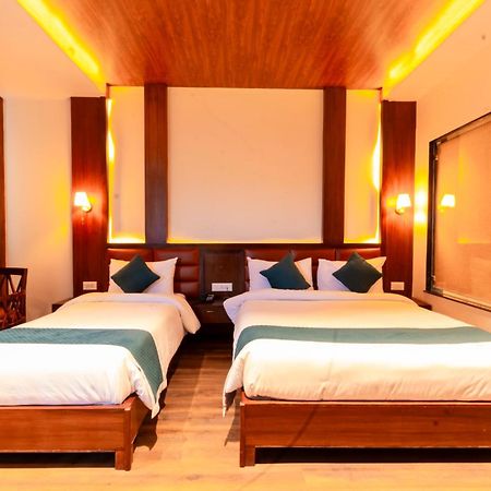 Galaxy Garden Resort Bharatpur (Chitwan) Exterior foto