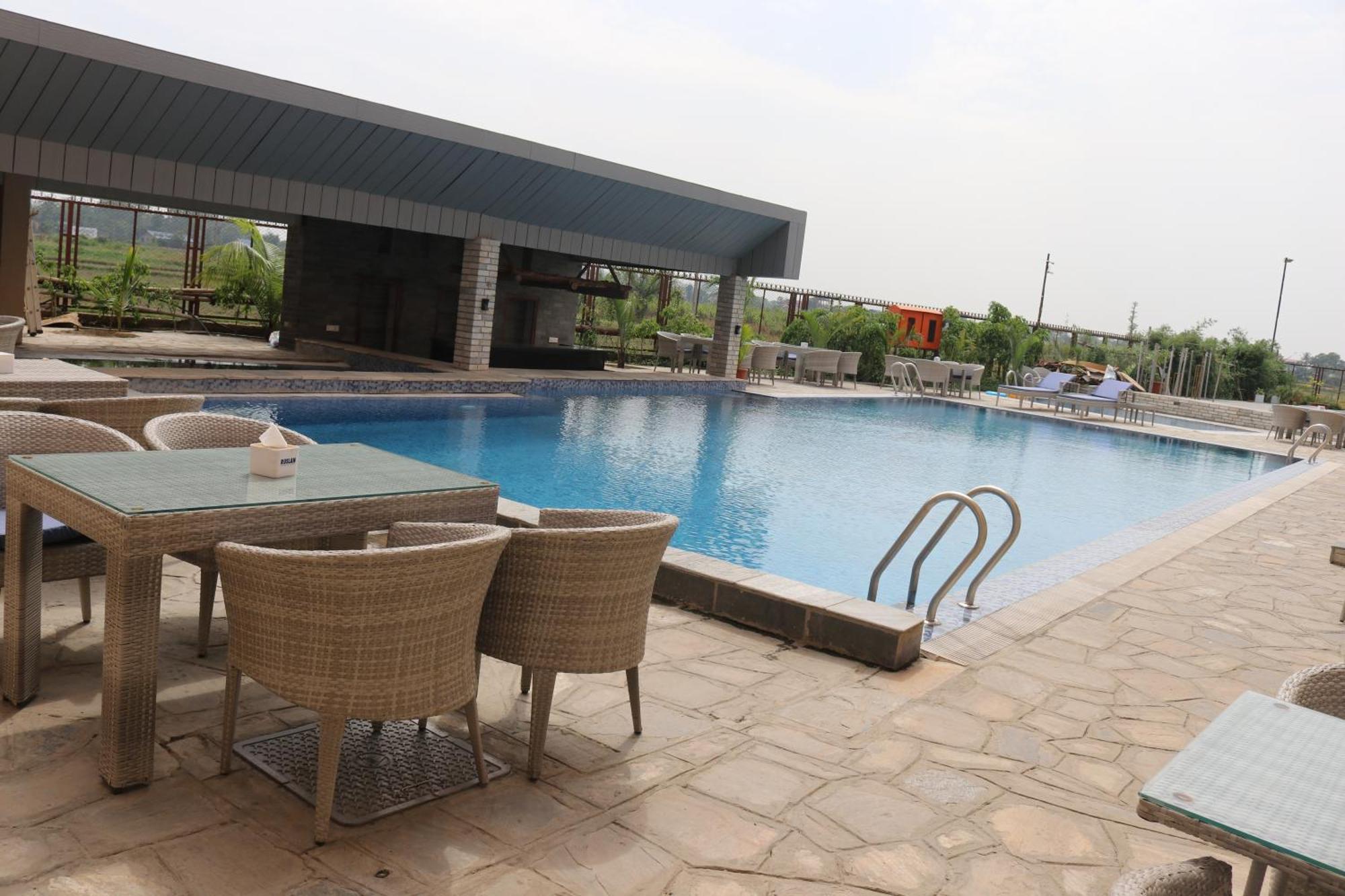 Galaxy Garden Resort Bharatpur (Chitwan) Exterior foto