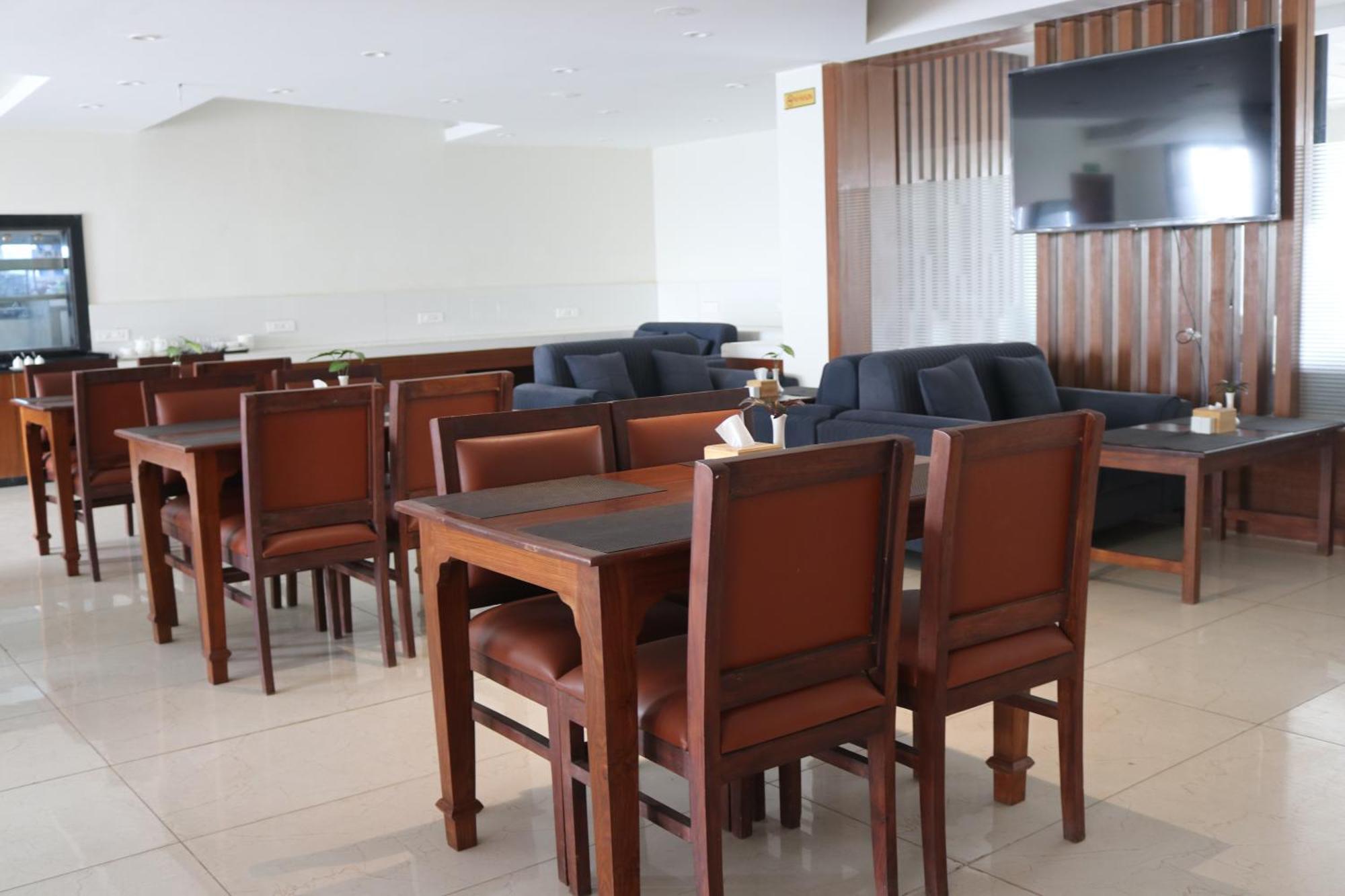 Galaxy Garden Resort Bharatpur (Chitwan) Exterior foto