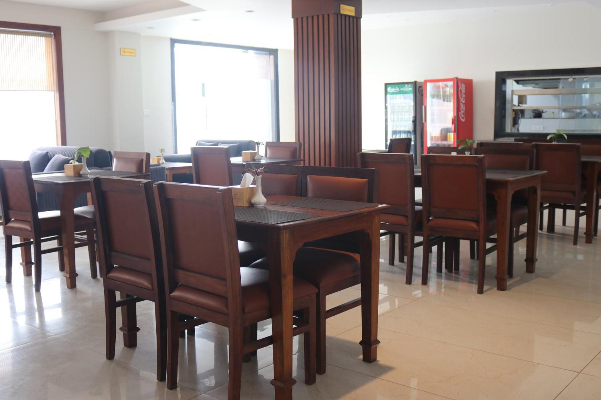 Galaxy Garden Resort Bharatpur (Chitwan) Exterior foto